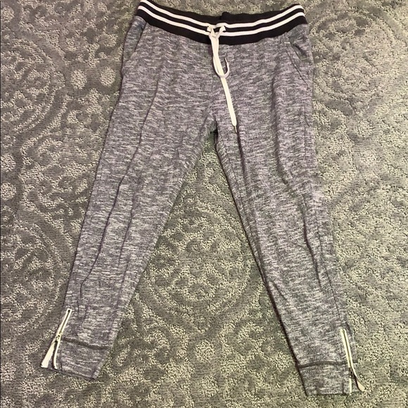 joggers - Picture 1 of 6